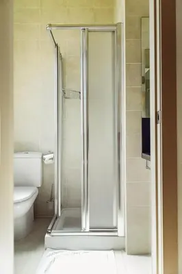 a bathroom with a shower with a toilet at Leevin Student Barcelona in Barcelona