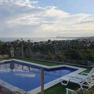 Casa con gran jardín y unas preciosas vistas