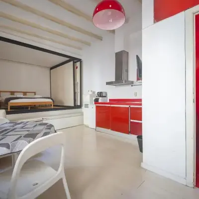 Catalunya Casas Pied-à-terre in central Barcelona 100m from beach