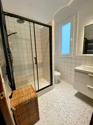 a white bath tub in a bathroom with a shower at Piso en Poblenou, Playa a 5 min in Barcelona