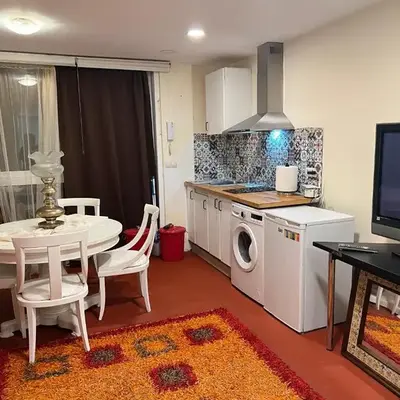 Apartamento abierto con patio