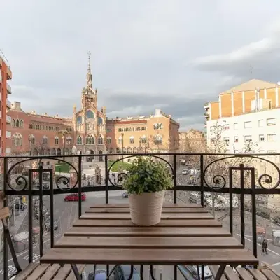 Housalia Sant Pau Views- Suite with View on Hospital Sant Pau