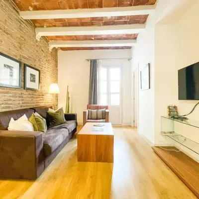 Boutique Pare Lainez- 2 BR Sagrada Famlia with balcony