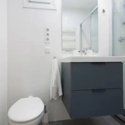 52ROC1069 - New 2BR Flat near Plaza Espana