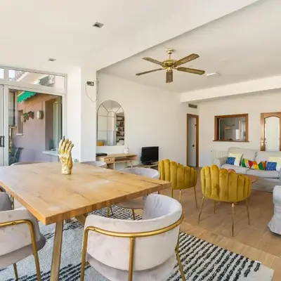 Sunny 3BR2BA w Private Terrace AC