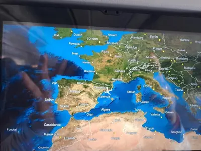 a map of europe on a tv screen at BARCELONA AIRPORT Mi COLIBRÍ in El Prat de Llobregat