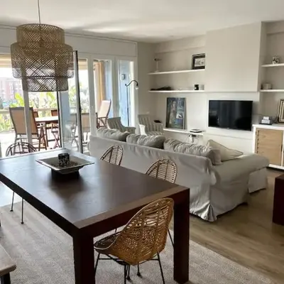 Apartment of 100m2 with sea views