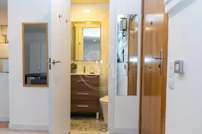 a bathroom with a toilet and a sink at Estudio en Eixample in Barcelona