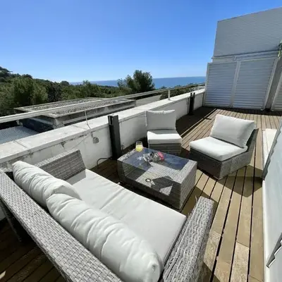 Casa espaciosa con piscina
