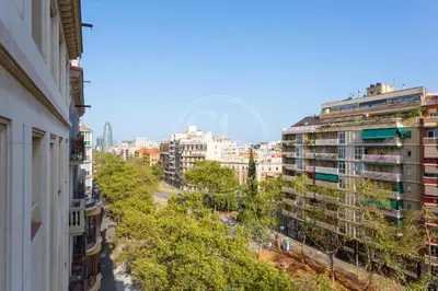 a view of a city street with buildings at Apartamento familiar en AvDiagonal in Barcelona