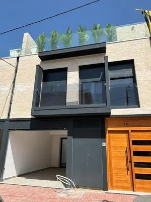 an image of a house with black at esplugues de llobregat in Barcelona