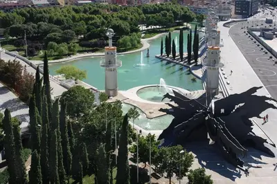an aerial view of a fountain in a park at Apartments BCN Central-Atico Sants in Barcelona