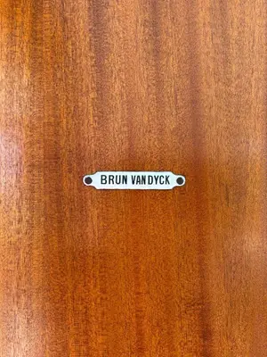a sign that says burn van dyck on a wooden surface at Parc du Montnegre avec magnifique vue mer in Tordera