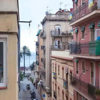 Flat with balcony next to the beach