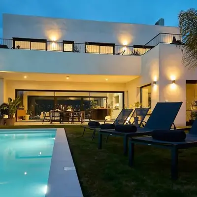 Villa Sitges Casa Selva 7 minutos de Sitges en coche Diseño Comodidad Nueva Ideal para Vacaciones