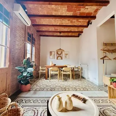 Stunning APT WiFi 6 min Sagrada Familia 2BR
