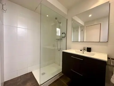 a bathroom with a shower and a sink at Spacious 1 bedroom home in Bonanova in Barcelona