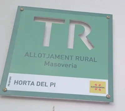 a sign for the al laboratory of permanent renal masorenza at TURISME RURAL HORTA del PI in Cabrera de Mar