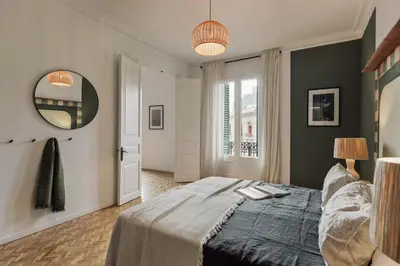Gallery image of Kuleli - 2 bedrooms and office in Eixample Dreta in Barcelona