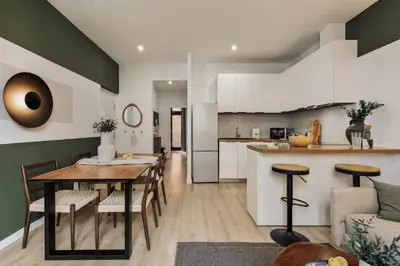 a bathroom with a sink and a mirror on the wall at Cinar - 2 bedrooms and balcony in Sant Antoni in Barcelona