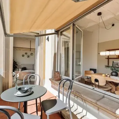 Solea - 3 bedrooms and balcony in Eixample Dreta