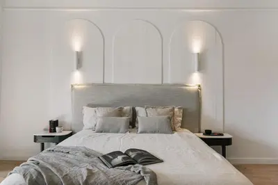 a bathroom with two sinks and a mirror at Rama - 3 bedrooms and terrace in Sant Gervasi in Barcelona