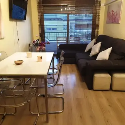 Nice and sunny apartment near Barcelona