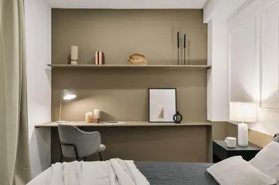 a hallway with a door leading to a room at Palinuro - 3 bedrooms in Sant Antoni in Barcelona