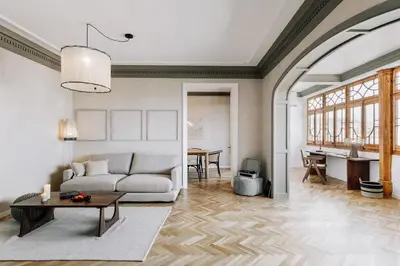 a home office with a desk and a chair at Atrani - 3 bedroom in Eixample Dreta in Barcelona