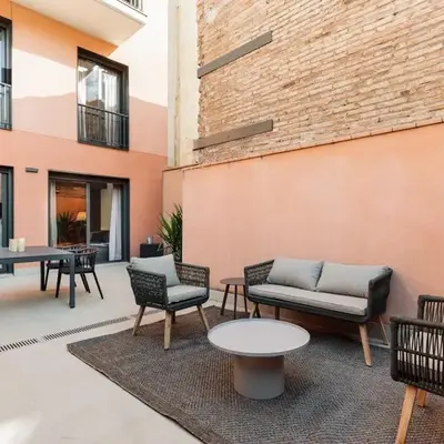 Tortosa - 3 bedrooms and a terrace in Les Corts