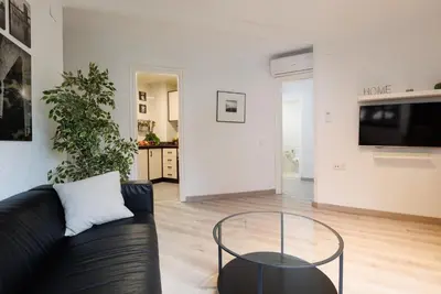 Gallery image of Beautiful and Comfortable Apartment for 6 People Next to Fira de Barcelona in Hospitalet de Llobregat