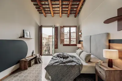 a hallway with a mirror and a hallway with a hallwayngthngthngth at Marmara - 3 bedrooms and terrace in Sant Pere in Barcelona