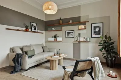 a kitchen and dining room with a table and chairs at Walla - 3 bedrooms and balcony in Eixample Dreta in Barcelona