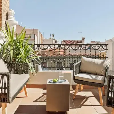 Neu - 2 bedrooms and terrace in Eixample Esquerra