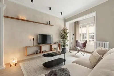a bedroom with a bed and a dresser at NIVE - 3 bedrooms apartment in Sant Gervasi in Barcelona