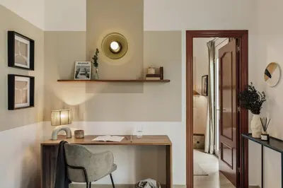 a dining room with a table and chairs at Nampi - 2 bedrooms and balcony in El Poblenou in Barcelona