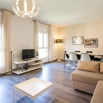 53IND1121 - Apartment near Sagrada Familia