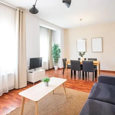 31ind1117- Apartment near sagrada Familia