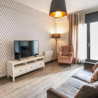 64IND1131 - Apartment with balcony