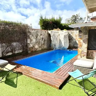 Loue Villa à Castelldefels BARCELONE avec piscine