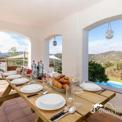 Sunny Villa Moments near Sitges