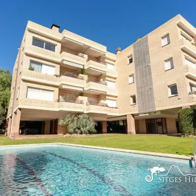 Modern Apartment Lily close to beach with Com Pool and AC