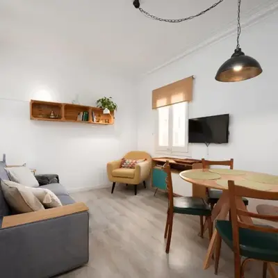 Cosy Sants Apartment