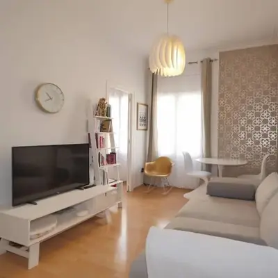 Modern and Elegant Barcelona Apartment