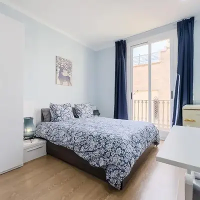 Habitación 6 con baño junto a Las Ramblas