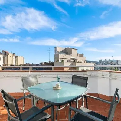 Downtown penthouse with views of Barcelona