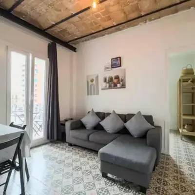 Apartment in BCN 2-1