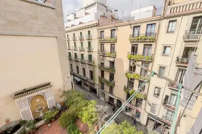 an overhead view of buildings in a city at Habitación 5 con baño junto al Palau Güell in Barcelona