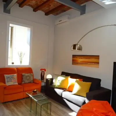 Feel at Sants Apartments