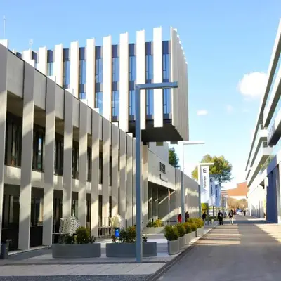 Residencia Universitaria Resa Roberto de Nobili